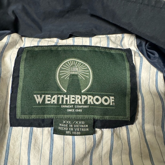 Weatherproof jacket - Picture 3 of 6